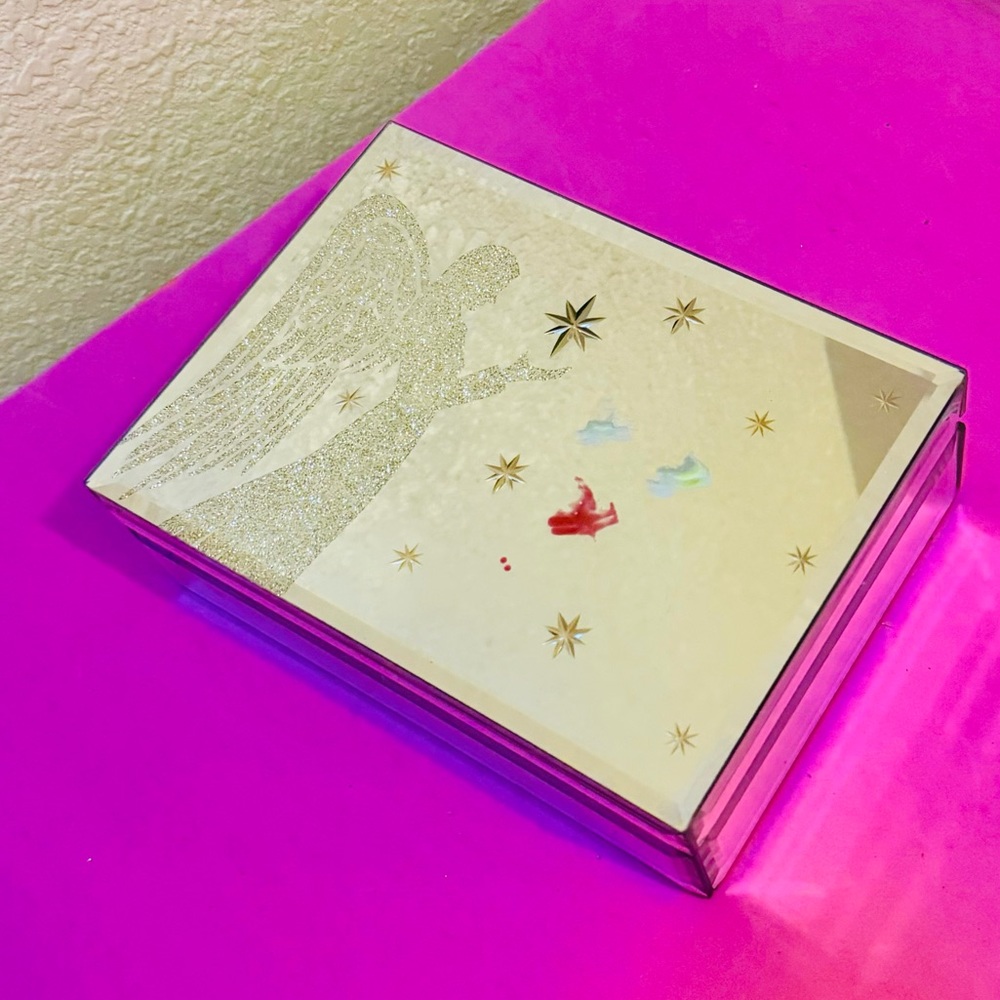 TR Jewelry Box